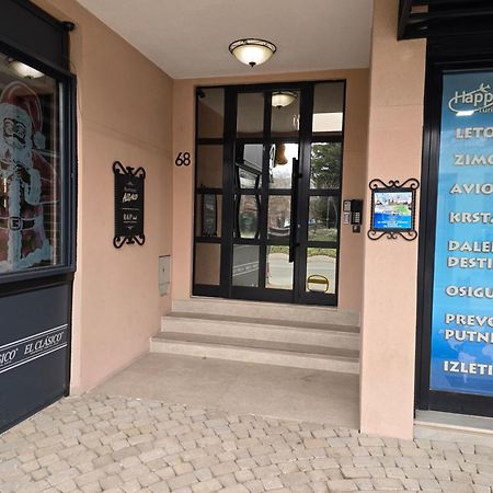 Alo Alo Apartman 6 Kruševac Exterior foto