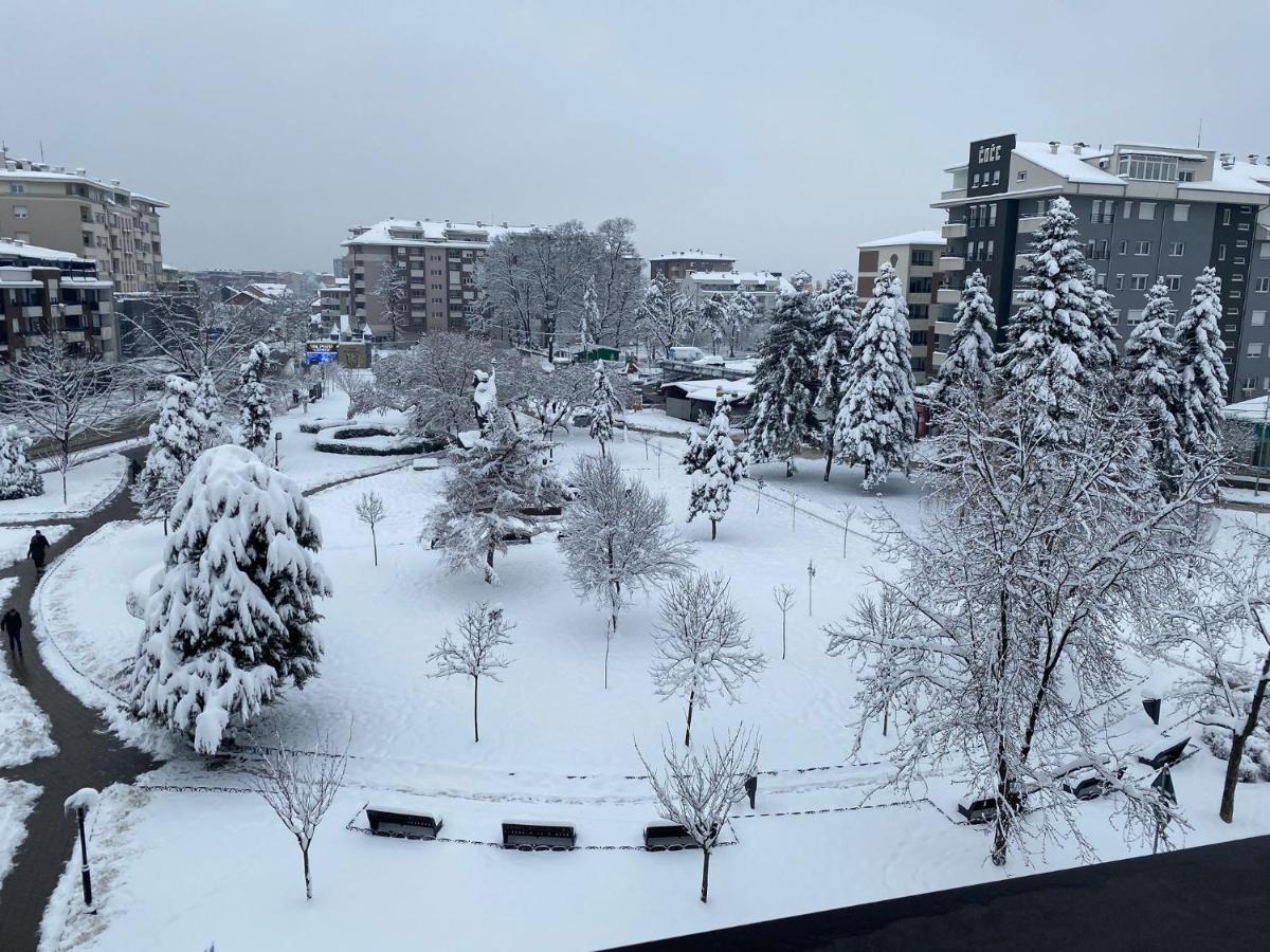 Alo Alo Apartman 6 Kruševac Exterior foto