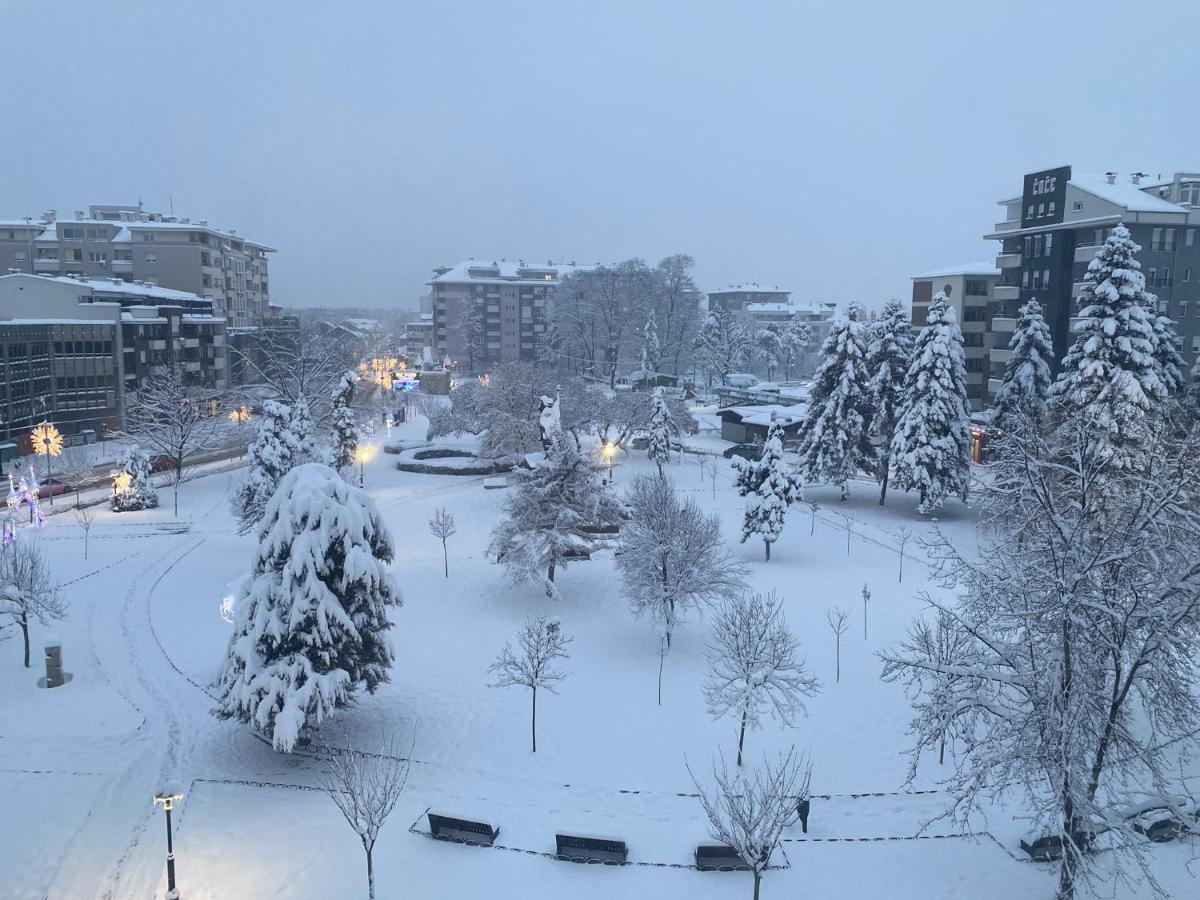 Alo Alo Apartman 6 Kruševac Exterior foto